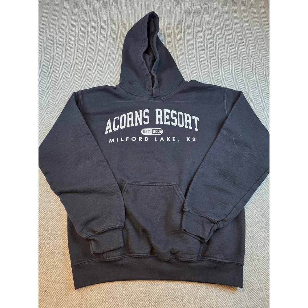 Gildan Heavy Blend Acorns Resort Milford Lake KS Graphic Hoodie Black Small